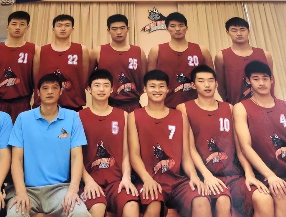 季末赛期间的视频分析与反馈机制_1